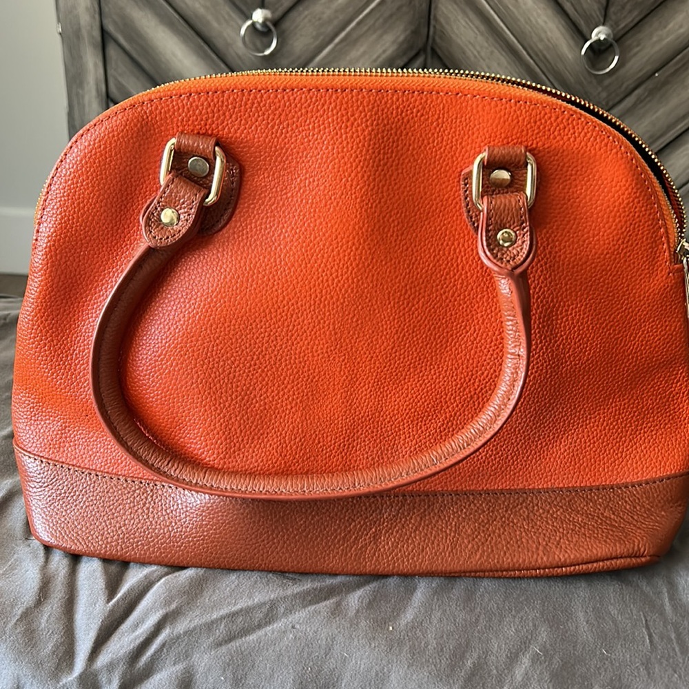 Lola Bernard Pocketbook